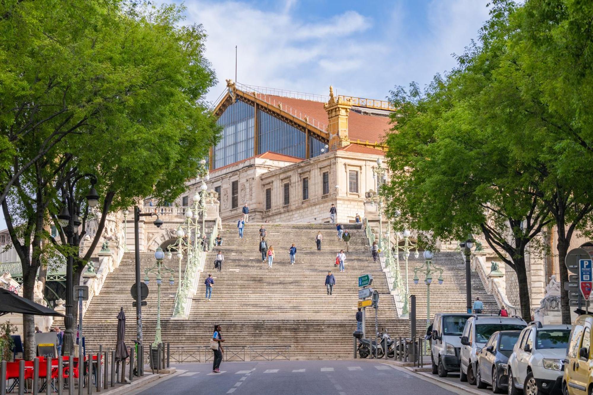 Le Castellane Coeur Centre Ville Marseille Luaran gambar