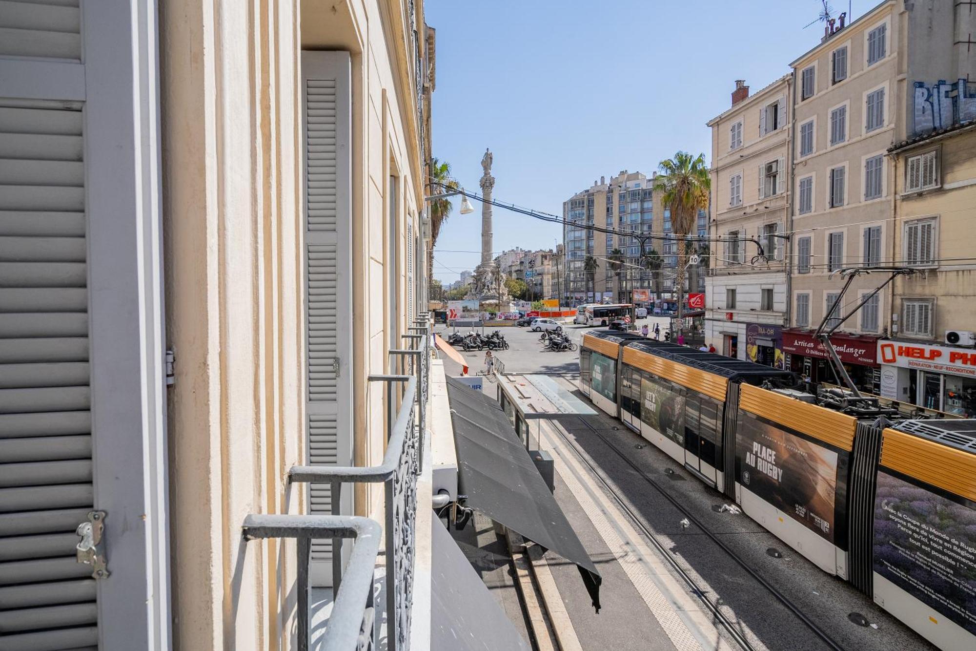 Le Castellane Coeur Centre Ville Marseille Luaran gambar